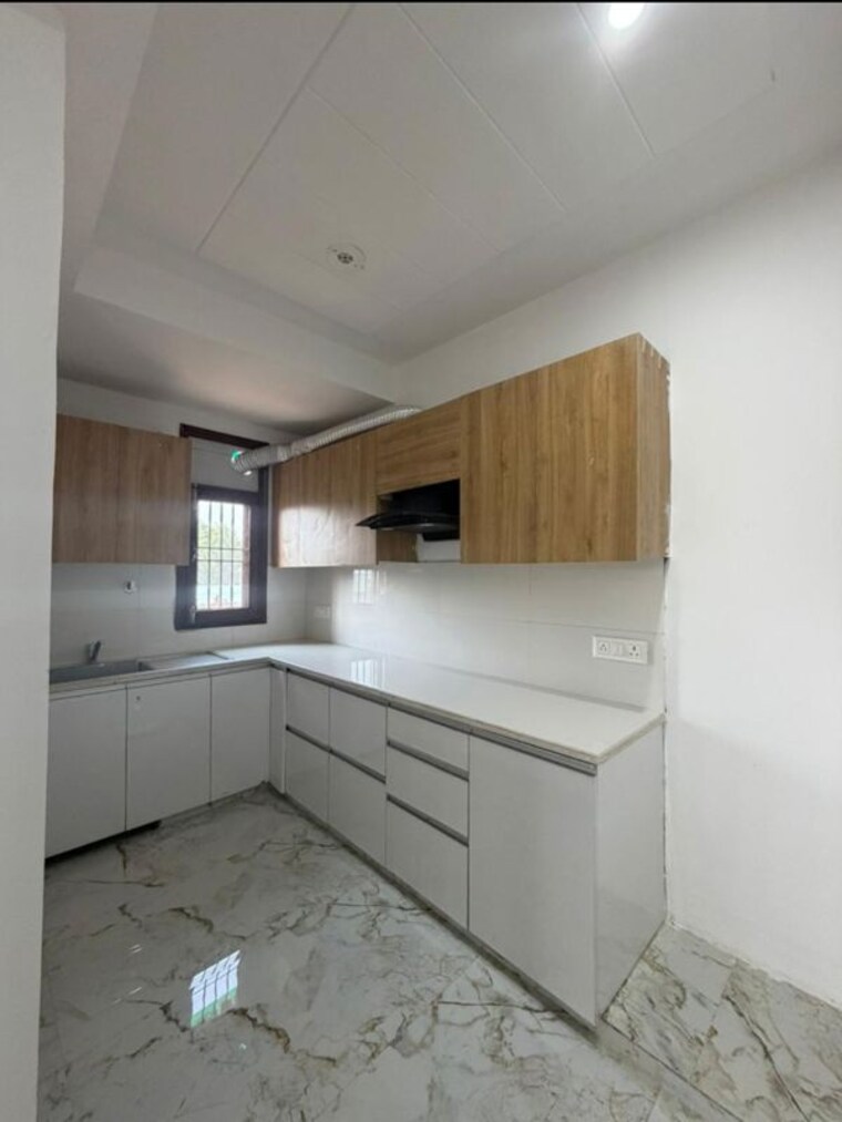 Kitchen, heritage-homes 4 Bedroom 3150 Sq.Ft. Builder Floor In Sector 9 Gurgaon 9723435