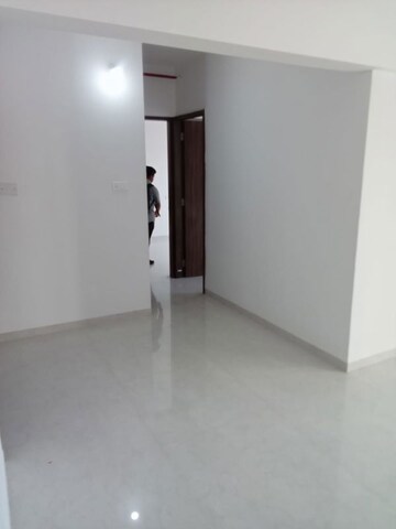 Room in 2 BHK Apartment at Goel Ganga Serio, Kharadi – for Rent