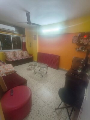 Living Room in 1.5 BHK Apartment at Bajaj Emerald, Andheri East – for Rent