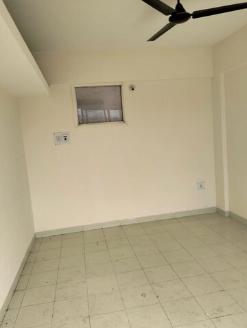 Room in 3 BHK Apartment at Aditya Shagun, Bavdhan – for Rent