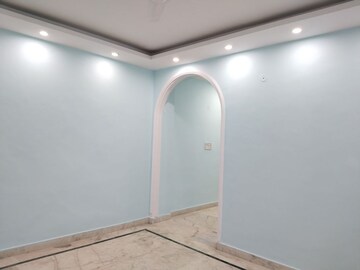 Furnished Amenities in 2 BHK Apartment at Khirki Extension – for Rent