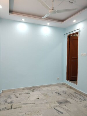 Room in 2 BHK Apartment at Khirki Extension – for Rent