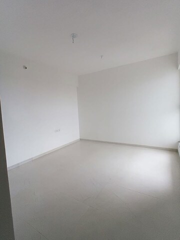 Room in 3 BHK Apartment at Goel Ganga Serio, Kharadi – for Rent