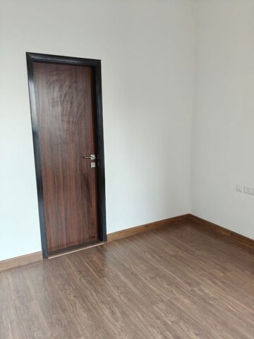 Room in 1.5 BHK Apartment at Piramal Revanta, Mulund West – for Sale