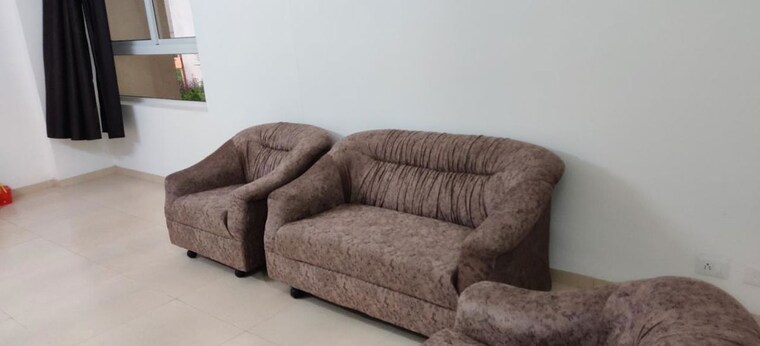 Living Room, international airport road 3 Bedroom 1200 Sq.Ft. Apartment In International Airport Road Zirakpur 9723467