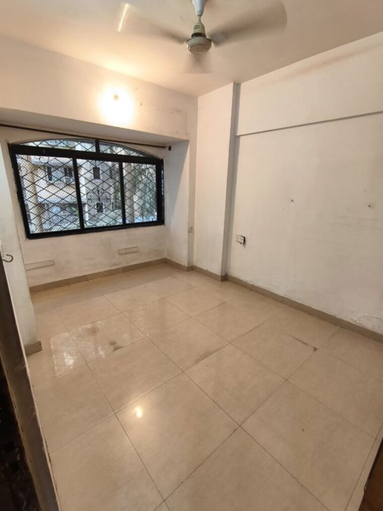Room, satellite-garden 2 Bedroom 650 Sq.Ft. Apartment In Goregaon East Mumbai 9723469