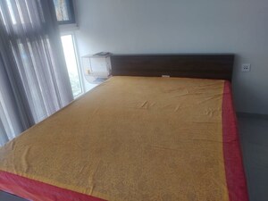 Room in 1 BHK Apartment at Tata Serein, Pokhran Road No Two – for Rent