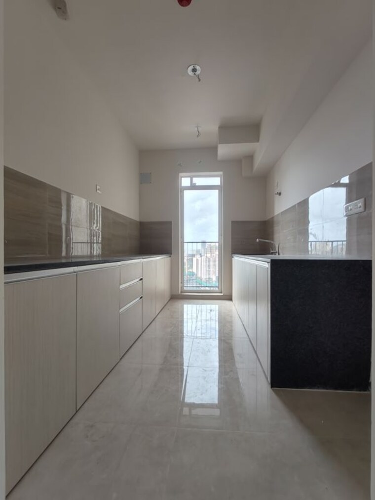 Kitchen, indiabulls-one-indiabulls 3.5 Bedroom 1240 Sq.Ft. Apartment In Pokhran Road No Two Thane 9723535