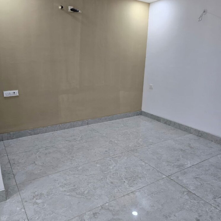 Room, sector 40 3 Bedroom 180 Sq.Yd. Builder Floor In Sector 40 Panipat 9723567