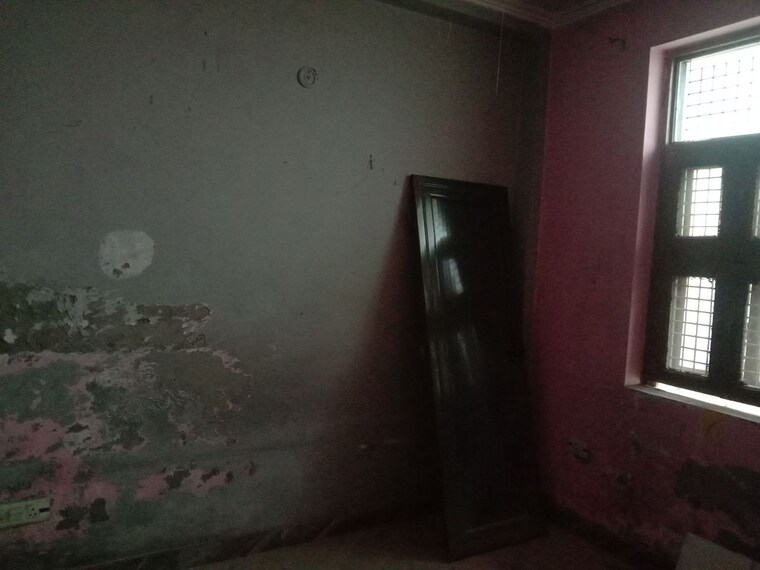 Room, dwarka mor 2 Bedroom 450 Sq.Ft. Independent House In Dwarka Mor Delhi 9723593