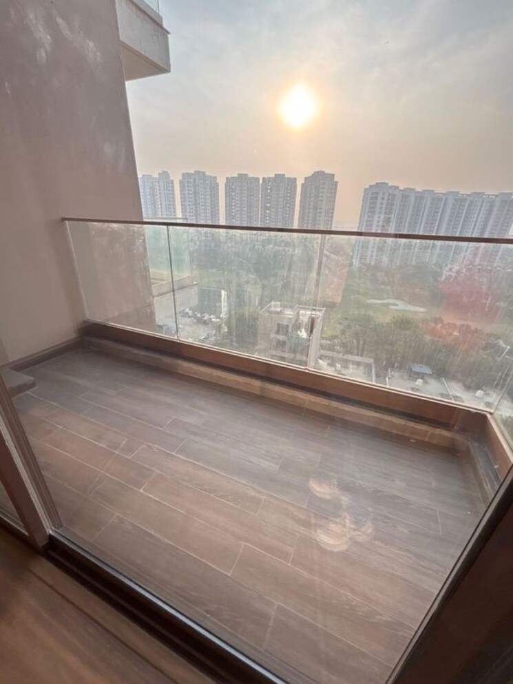 Kitchen, kalpataru-vista 4 Bedroom 3938 Sq.Ft. Apartment In Sector 128 Noida 9723603