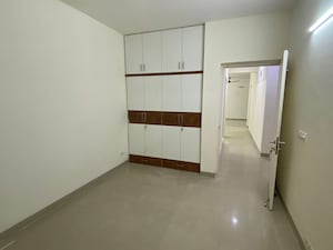 Room in 3.5 BHK Apartment at Emaar Emerald Estate, Sector 65 – for Sale