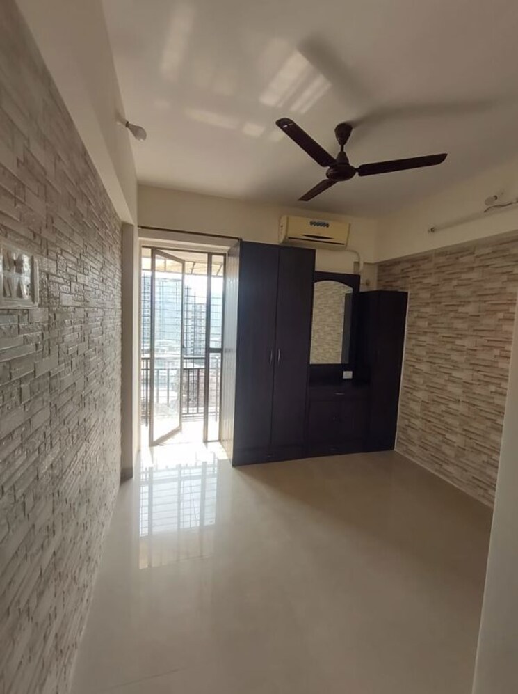 Room, horizon-height 1 Bedroom 450 Sq.Ft. Apartment In Kasarvadavali Thane 9723625