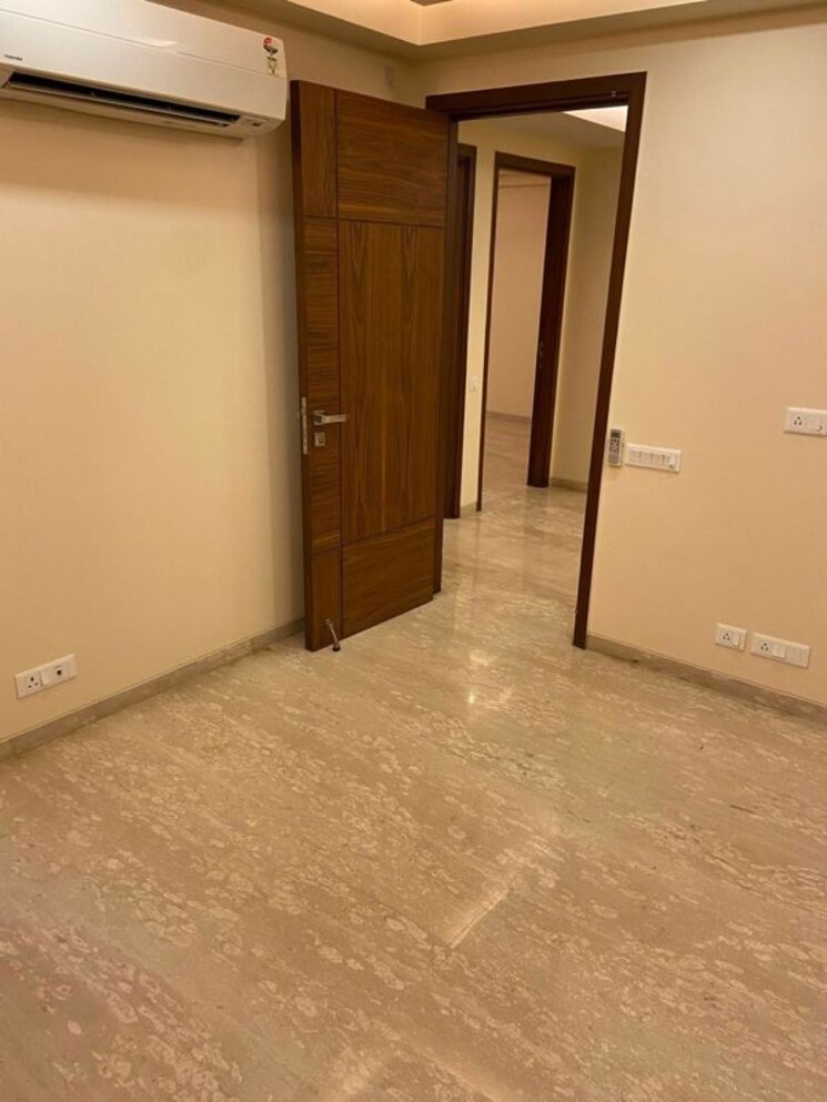 Room, greater kailash i 4 Bedroom 2700 Sq.Ft. Apartment In Greater Kailash I Delhi 9723635