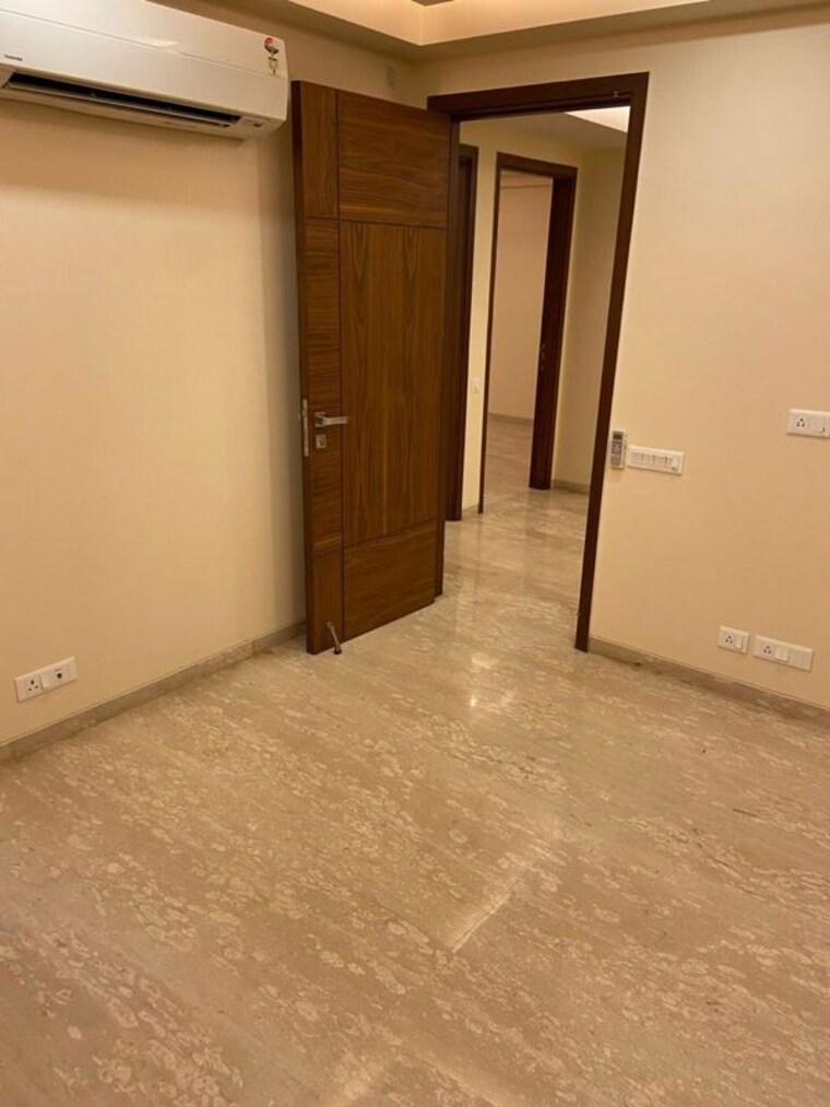 Room, greater kailash i 4 Bedroom 2700 Sq.Ft. Apartment In Greater Kailash I Delhi 9723635