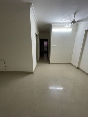 Room in 3 BHK Apartment at Nahar 8 Towers, Chandivali – for Rent