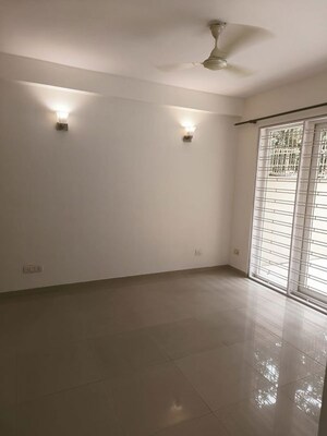 2.5 BHK Apartment For Sale in Emaar MGF Emerald Hills, Sector 65