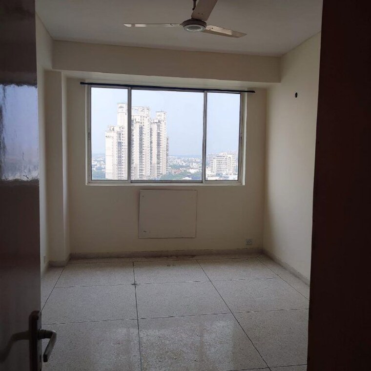 Room, dlf-the-princeton-estate 2.5 Bedroom 1153 Sq.Ft. Apartment In Dlf Phase V Gurgaon 9723655