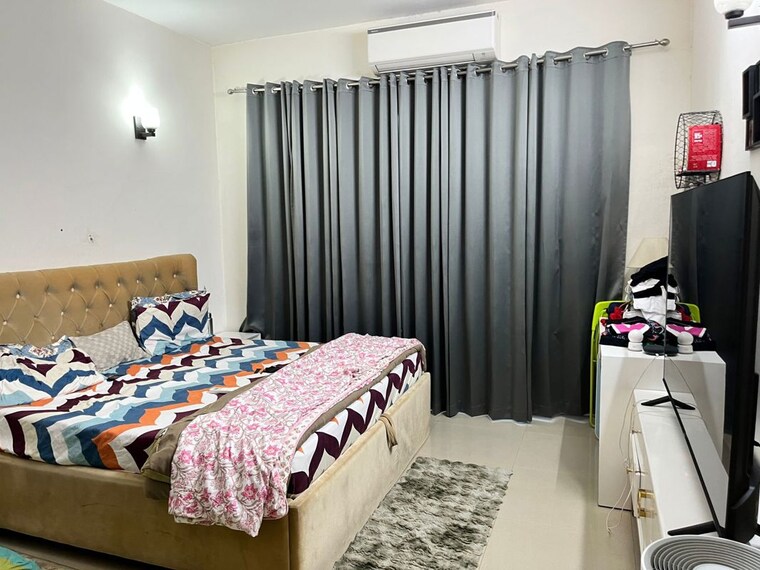 Bedroom, emaar-mgf-emerald-hills 3.5 Bedroom 1600 Sq.Ft. Apartment In Sector 65 Gurgaon 9723669