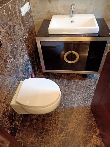 Bathroom in 4 BHK Apartment at Safdarjung Development Area – for Rent