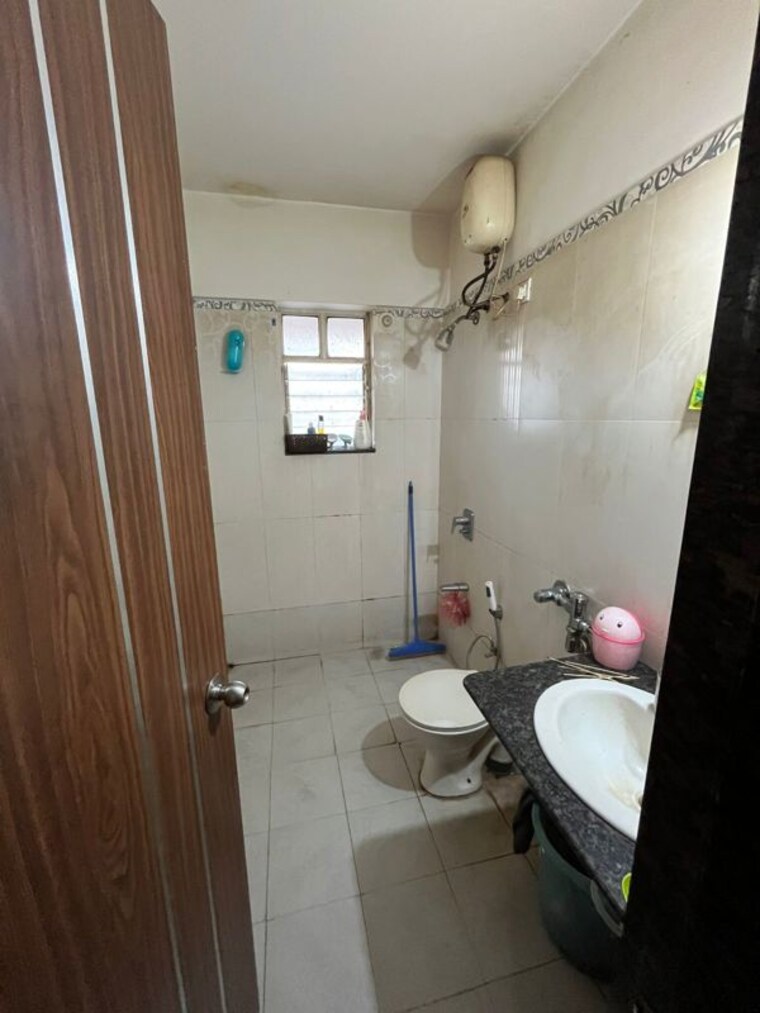 Bathroom, gera-park-view 2 Bedroom 1290 Sq.Ft. Apartment In Kharadi Pune 9723686