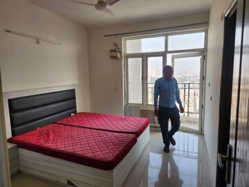 Bedroom in 3 BHK Apartment at Omaxe R2, Gomti Nagar – for Rent