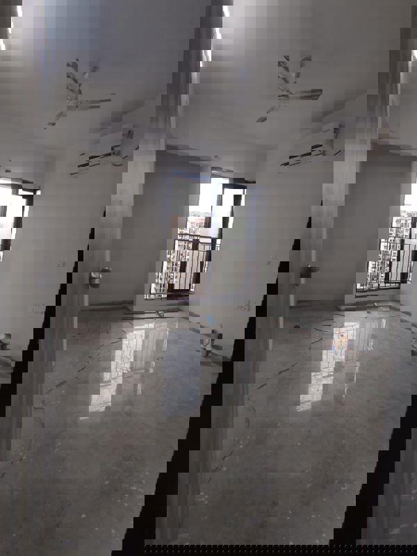 3 BHK 1377 Sq.Ft. Apartment in Mirchandani Triton