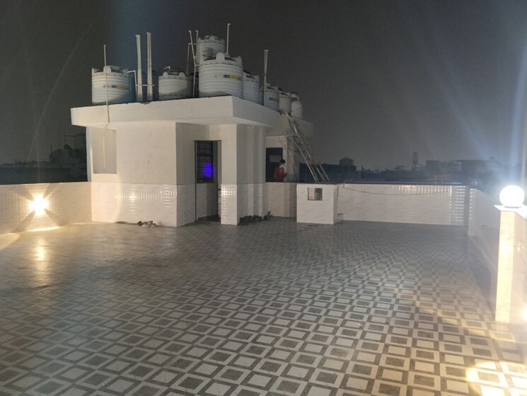 undefined, panchsheel vihar 4 Bedroom 1350 Sq.Ft. Apartment In Panchsheel Vihar Delhi 9723687