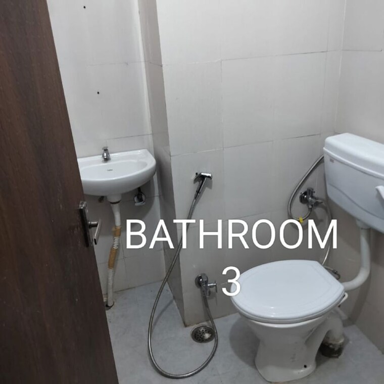 Bathroom, gomti nagar Pg For Girls In Gomti Nagar 9723699
