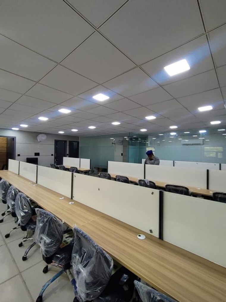 Team Area, dwarka Commercial Office Space 1800 Sq.Ft. In Dwarka Delhi 9723700