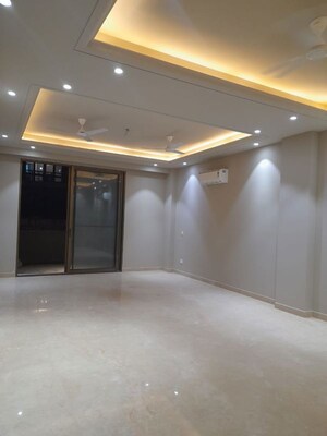 Room in 3 BHK Apartment at Greater Kailash ii – for Sale