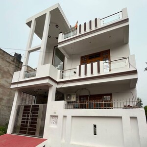  Pg For Rent in Gomti Nagar