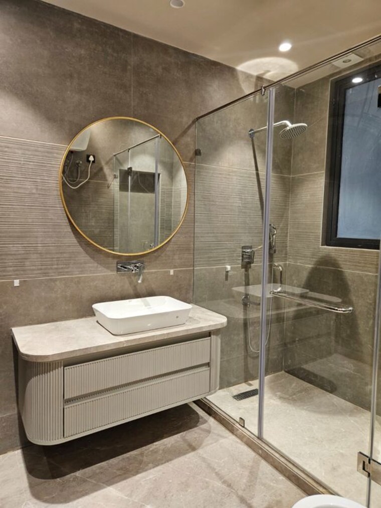Bathroom, hauz khas 4 Bedroom 4500 Sq.Ft. Apartment In Hauz Khas Delhi 9723718