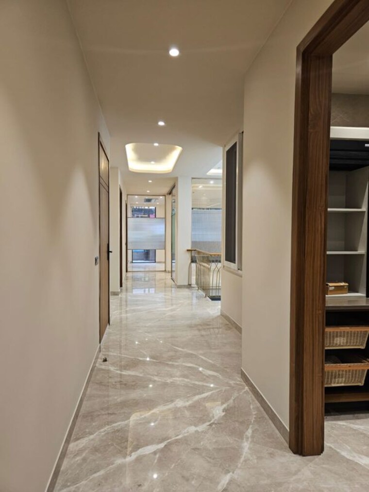 undefined, hauz khas 4 Bedroom 4500 Sq.Ft. Apartment In Hauz Khas Delhi 9723718