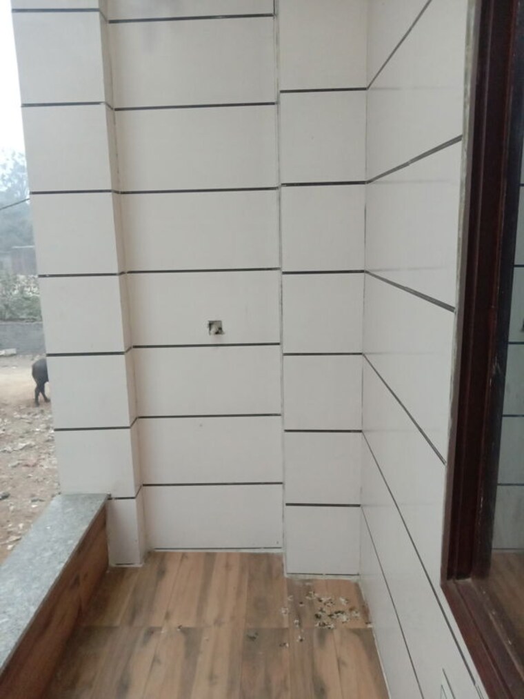 Bathroom, dwarka mor 2 Bedroom 558 Sq.Ft. Builder Floor In Dwarka Mor Delhi 9723723