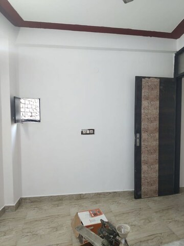 Room in 1 BHK Builder Floor at Panchsheel Vihar – for Rent