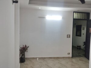 Room in 1 BHK Builder Floor at Panchsheel Vihar – for Rent