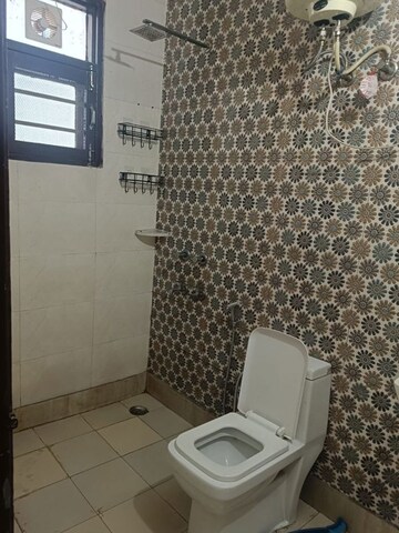 Bathroom in 1 BHK Builder Floor at Unitech Infospace, Sector 21 – for Rent