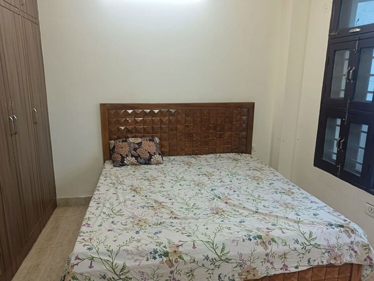 Bedroom, unitech-infospace 1 Bedroom 800 Sq.Ft. Builder Floor In Sector 21 Gurgaon 9723732