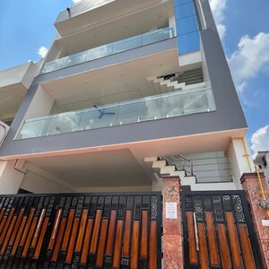  Pg For Rent in Gomti Nagar