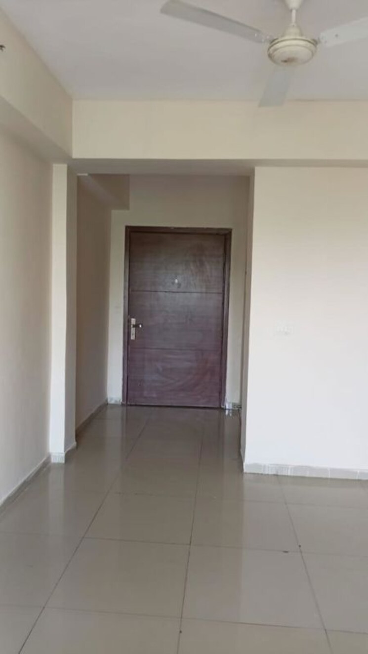 Room, dlf-new-town-heights-ii 3 Bedroom 1845 Sq.Ft. Apartment In Sector 86 Gurgaon 9723763