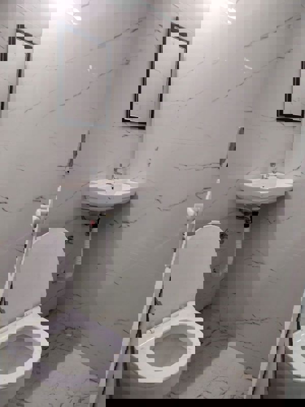 1 RkBuilder Floor For Rent in Paryavaran Complex