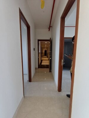 Room in 3 BHK Apartment at Pokhran Road No One – for Rent