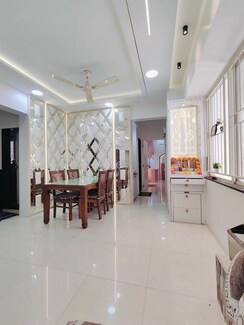 2 BHK + Pooja Room Apartment For Sale in Dlh Orchid Andheri West M