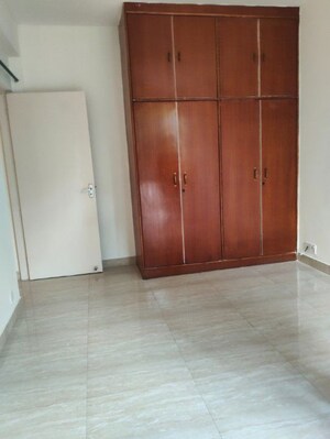 3 BHK Apartment For Rent in DLF The Carlton Estate, Dlf Phase V