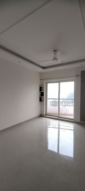 Room in 3 BHK Apartment at Ansal Crown Heights, Sector 80 – for Rent