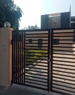 2 BHK 180 Sq.Mt. Independent House in Sector 100
