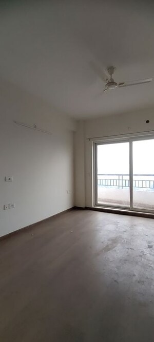 Room in 3 BHK Apartment at Ansal Crown Heights, Sector 80 – for Rent