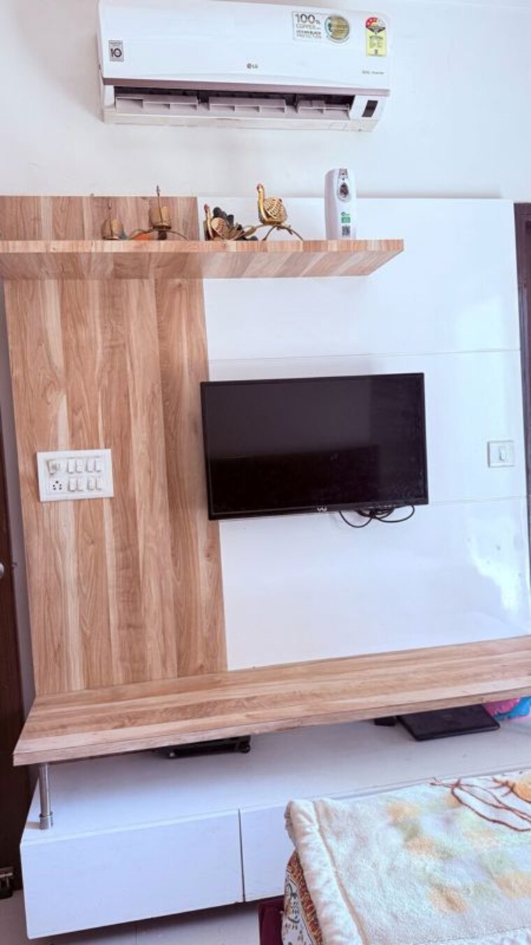 undefined, mahagun-mirabella 3 Bedroom 1880 Sq.Ft. Apartment In Sector 79 Noida 9723820