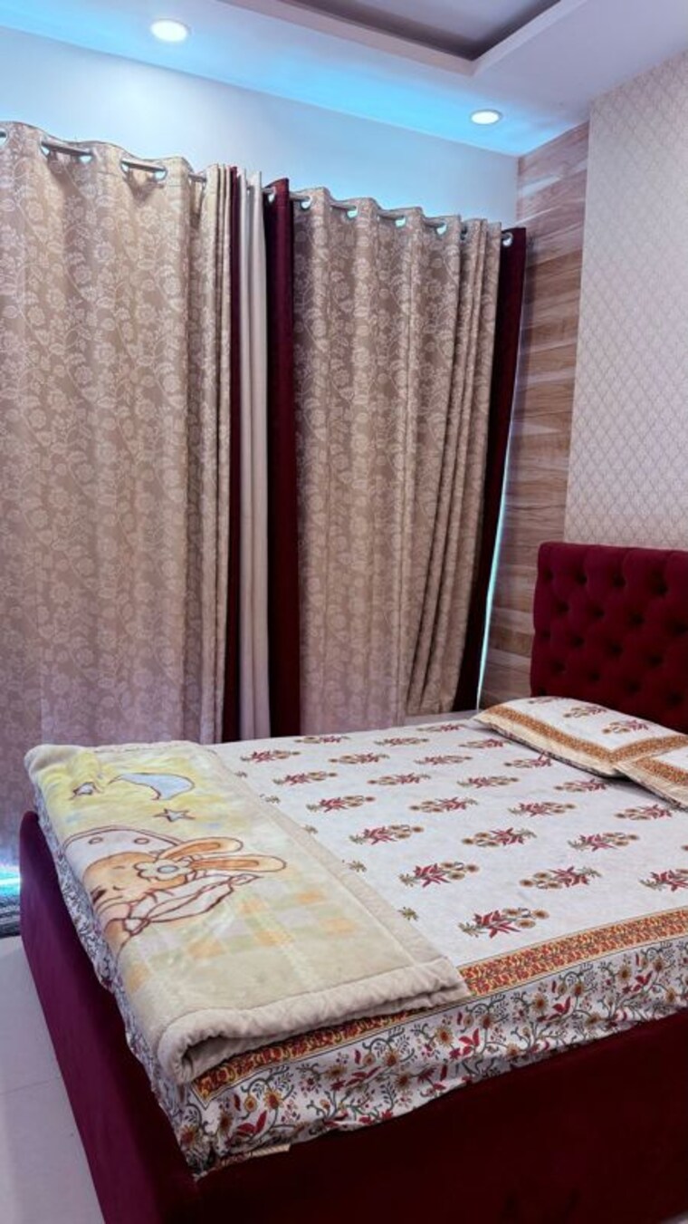 Bedroom, mahagun-mirabella 3 Bedroom 1880 Sq.Ft. Apartment In Sector 79 Noida 9723820